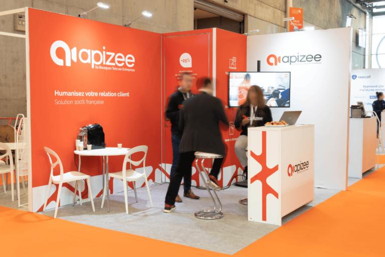 Habillez votre desk - stand Apizee - Plateforme Expose